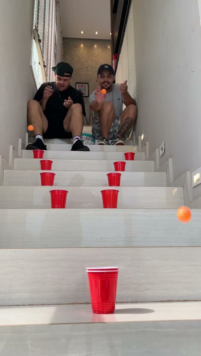 TRICK SHOT NA ESCADA #shorts
