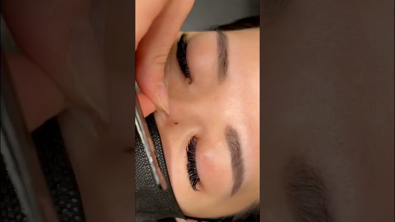 Holiday Lash Set 👀🎄 Wispy VOLUME Lash Extensions | LASH WITH ME