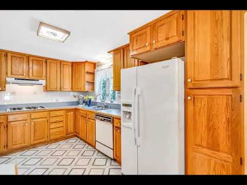 35 Blossom Lane, Marlborough, MA home video tour