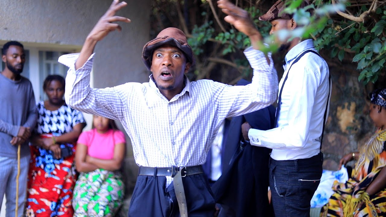 BIJIYOBIJA AKOZE AMAHANO  KUKIRIYO YISHYUZA UMURAMBO 😭😭 (Manudi Show)