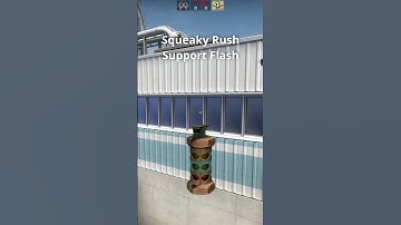 use this flash to support a squeaky rush on Nuke #csgo #csgotips #shorts