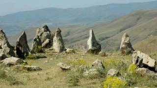 Koşundaş anıtları