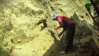 Ancient Building: Extracting Natural Stone from a Rock Cliff #RuralAgriculture #TraditionalFarming