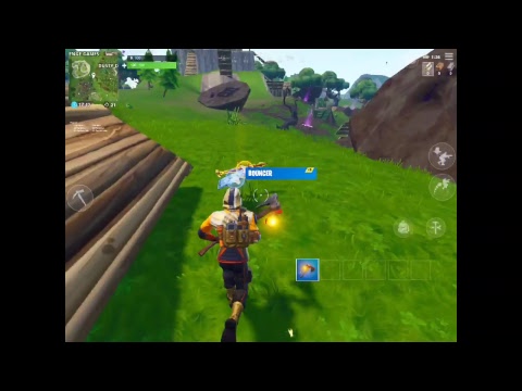 Playing some fortnite/300 wins/best mobile player in the world!