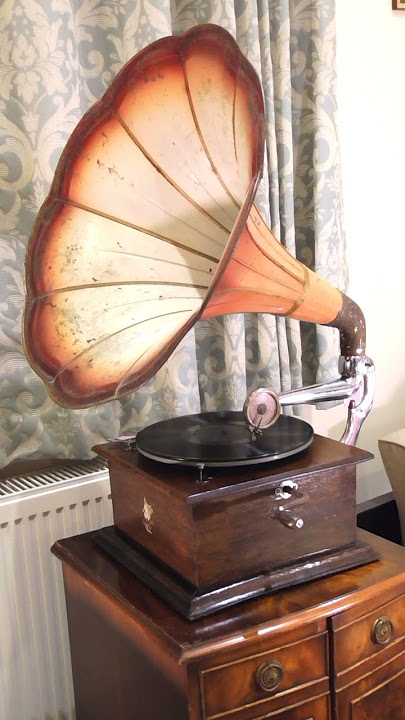 Gramophone playing