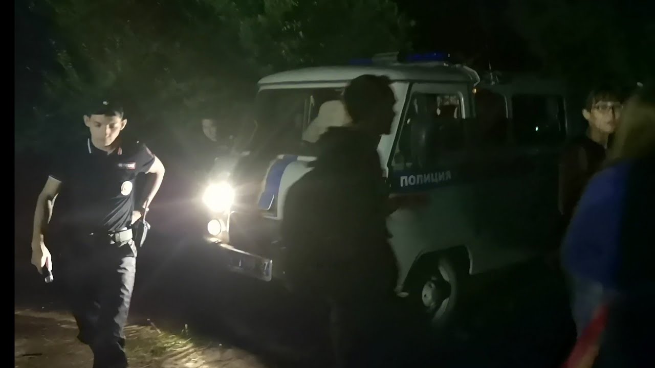 гаишники ночью. машина ппс ночью. полицейская машина ночью россия. дпс остановили ночью. приезжает ли полиция ночью.