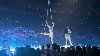 Download Lagu Ewa Farna - Verze 02 (Praha, O2 Arena, 30 - přidaný koncert, 22.03.2024) MP3