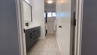 🏡 Discover the charm of 84 Surrey Court close to Serramonte Shopping Center of Daly City  🌟This de