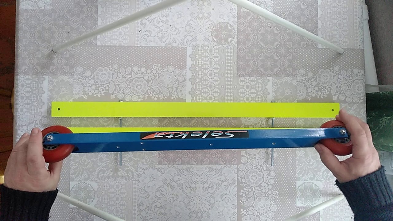 Установка колес на лыжероллеры с помощью приспособления Selekta - YouTube