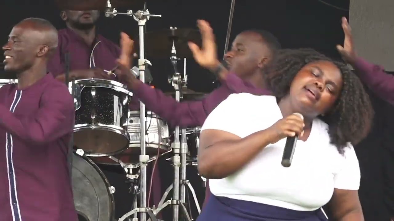 EYALIWO ERA WOOLI-SISTER GRACE AKENDA