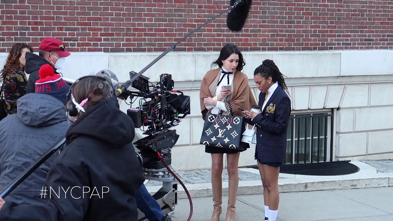 Gossip girl reboot starts filming again in New York City with  Zión Moreno and Savannah Lee Smith