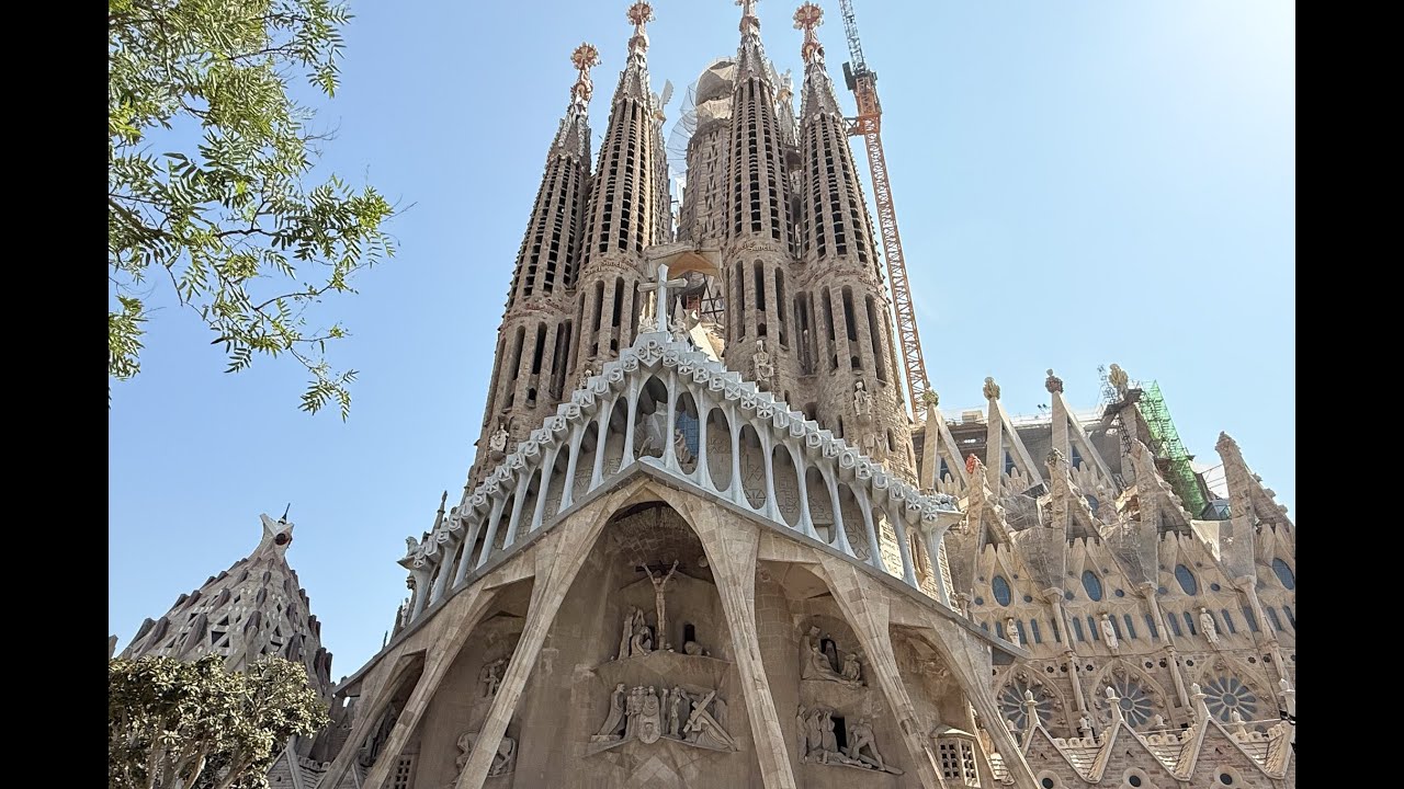 Special Tour in Sagrada Familia - Barcelona Spain June 2025