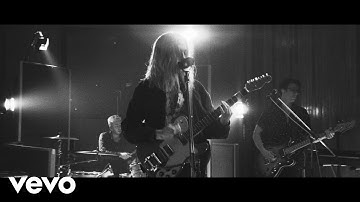 isaac gracie - running on empty (live at konk studio)