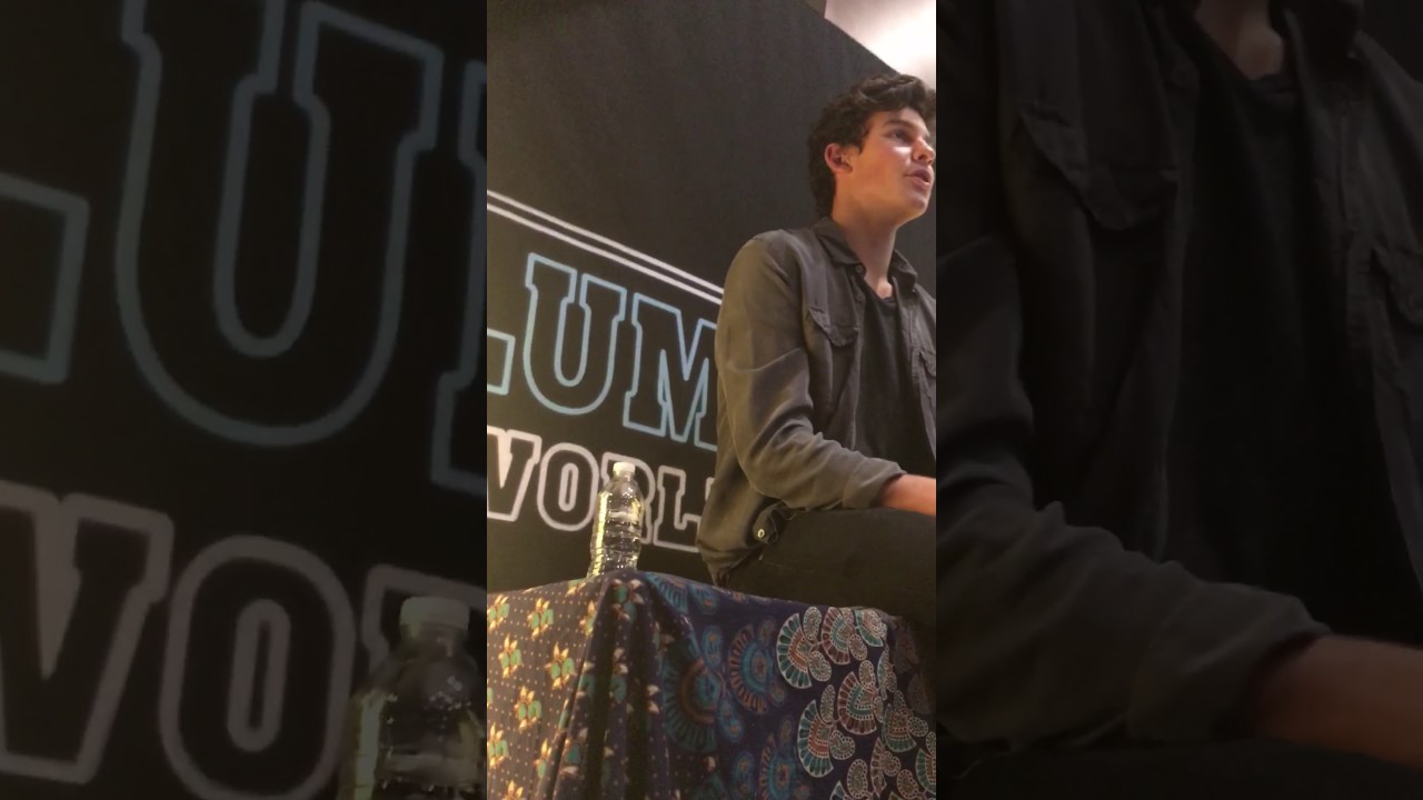 Shawn Mendes Illuminate World Tour Q&A - St. Paul 8/6/17