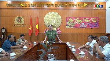 Công An tỉnh Long An chúc Tết các Nguyên Giám đốc Công an tỉnh qua các thời kỳ