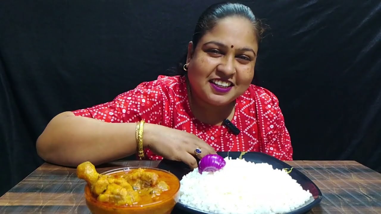 Eating Dhamakedar Spicy chicken curry #mukbang #eatingshow #chicken #food 