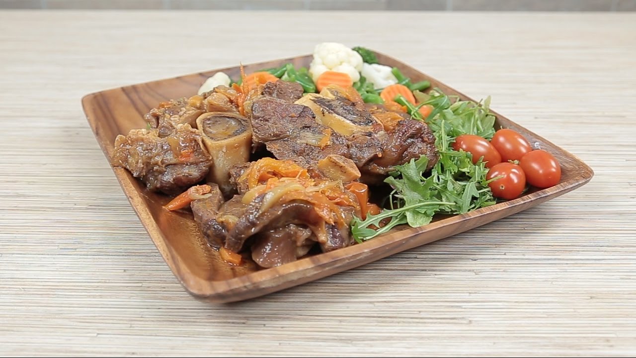 говядина с картошкой. Beef stew. перкельт венгерская кухня. гуляш из говядины по-венгерски. говядина тушеная с овощами.