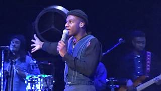 Leon Bridges - Shy (live) Good Thing Tour 10/4/2018 Agganis Arena, Boston, MA