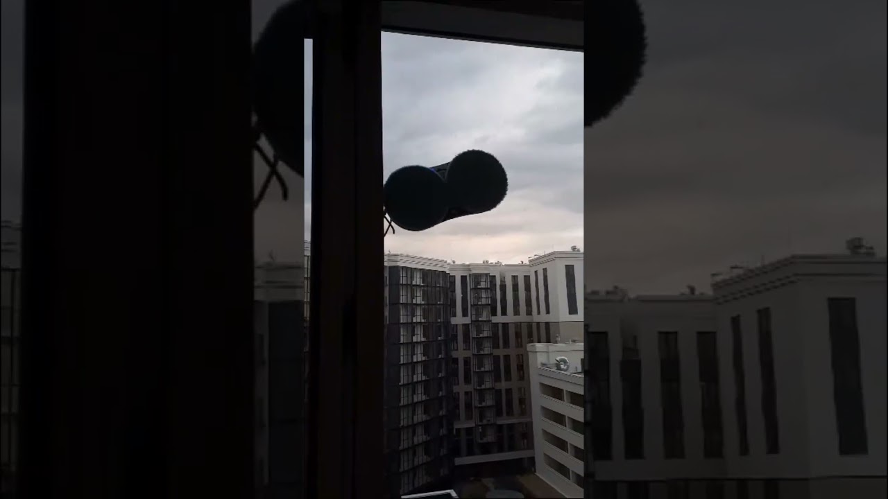 Automatic Window Cleaner dance 👏🏻 Работа автоматического мойщика окон