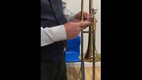 How to hold a trombone