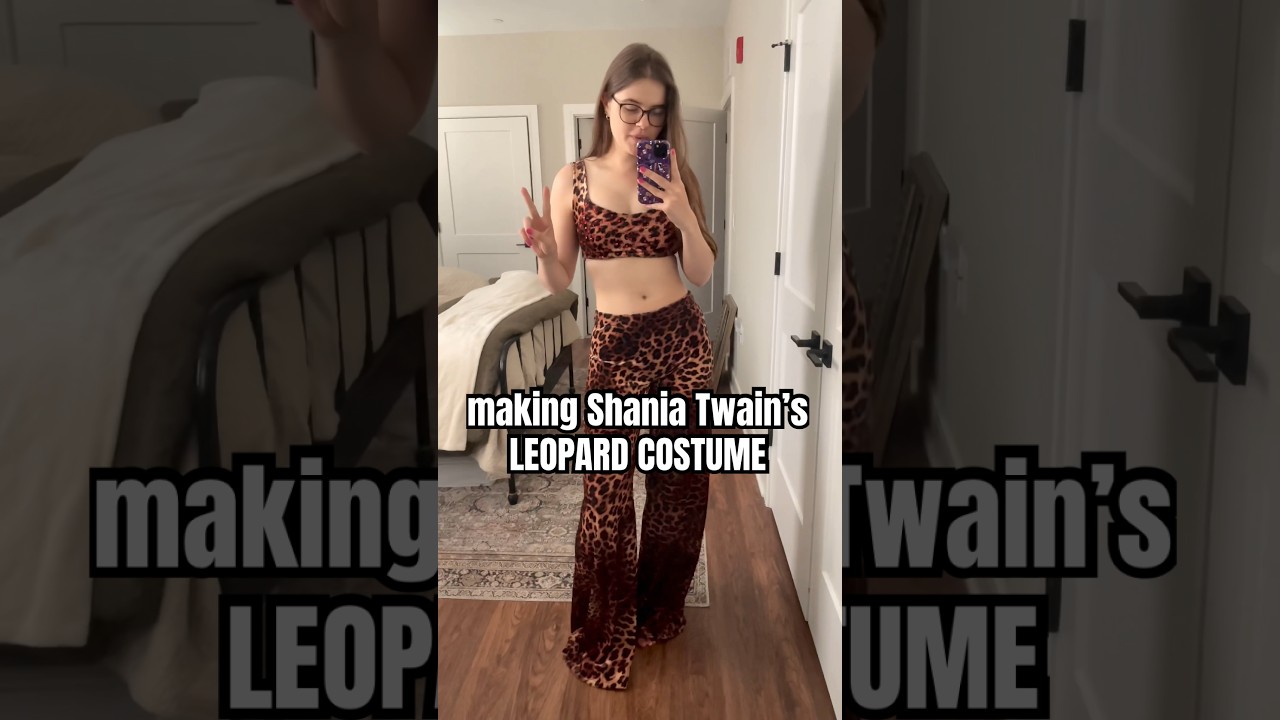does this impress you much?! #cosplay #shaniatwain #sewing