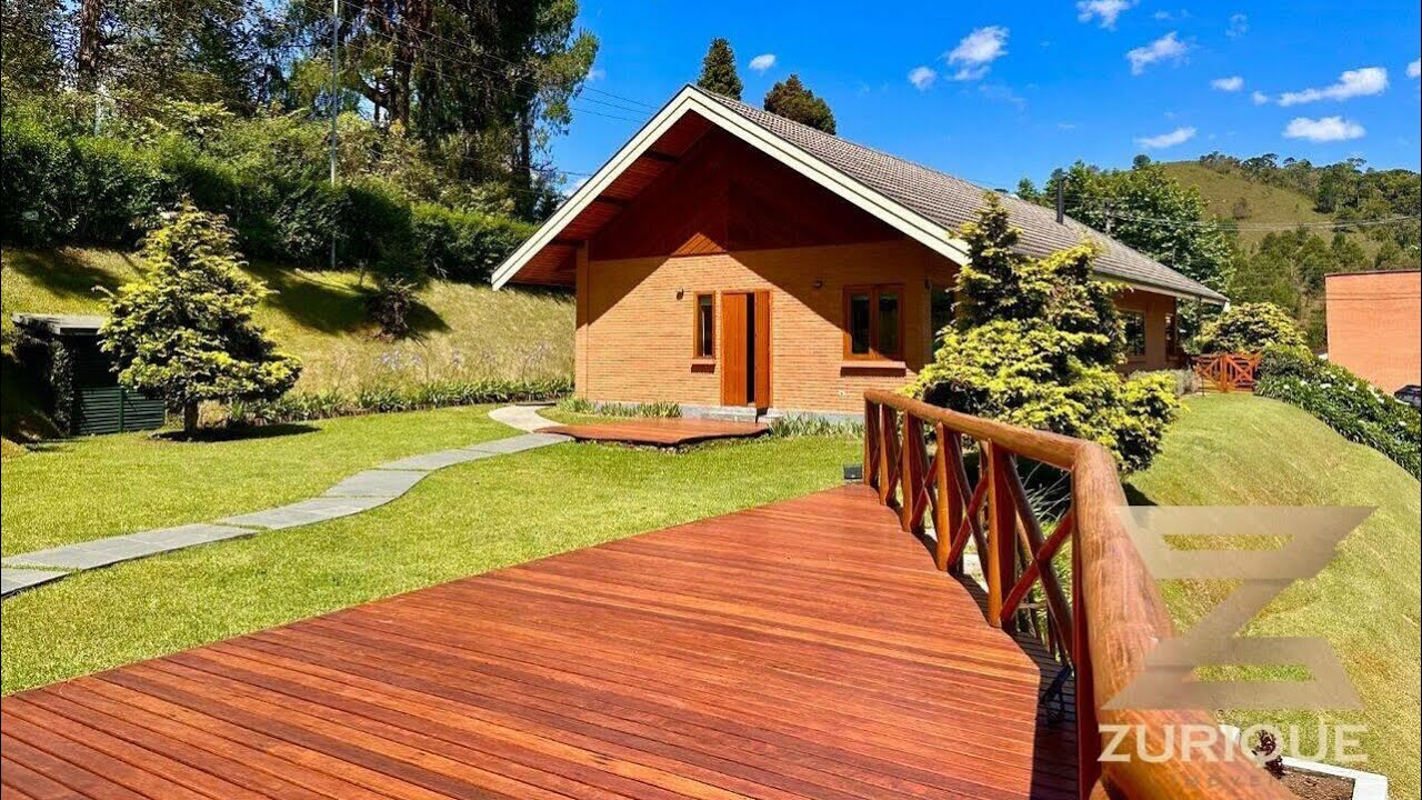 🏡 Casa Térrea de Alto Padrão à Venda em Condomínio Fechado – Campos do Jordão/SP.