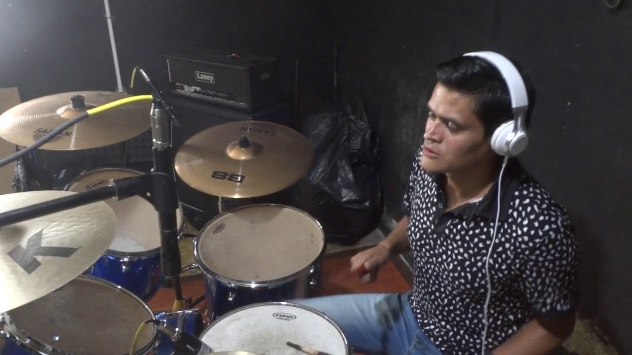 Alex Bataco ALEX BATACO COVER °ZOE° ASTEROIDE - YouTube