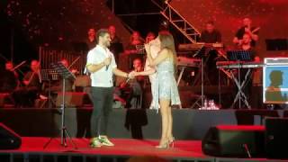 Miniatura del video "Elissa & Nassif Zeytoun - Aabali Habibi HD - Beirut Holidays 2019 اليسا - ناصيف زيتون عبالي حبيبي"