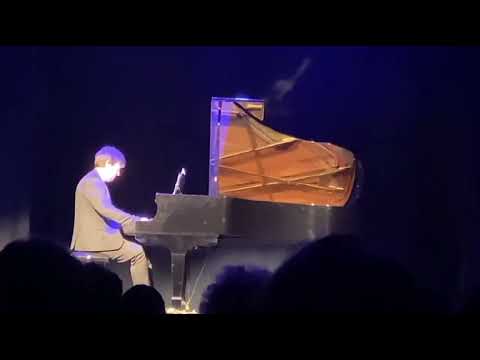 Giorgi Dolidze plays Giya Kancheli - "Instead of Tango"