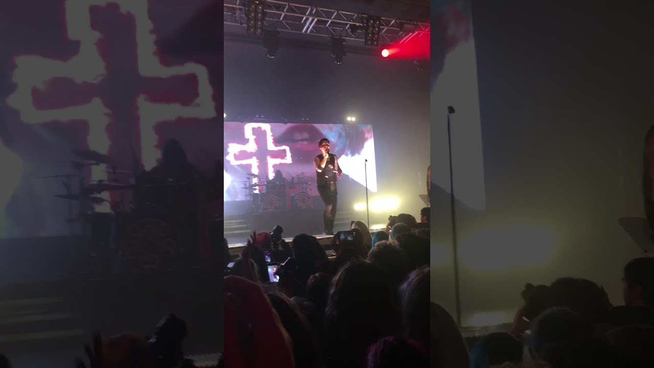 BLACK VEIL BRIDES LIVE AT BIRMINGHAM SINGING COFFIN UK 23/01/2018 YouTube