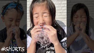 ニセモノの地球グミを食べたら爆発？！子供たちは大爆笑#shorts