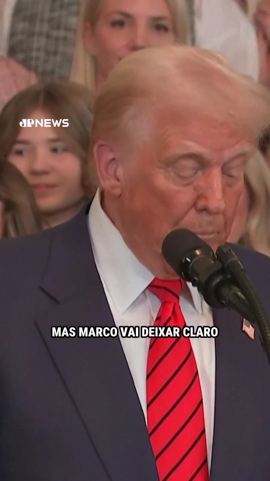 Trump assina decreto que impede que atletas transgêneros participem em esportes femininos #shorts