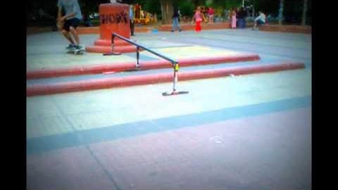 Alan Ramos - Feeble grind (Slow Motion).