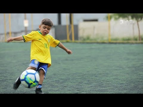 Самая молодая звезда футбола и спасение Адриано. Бразилия. Мир наизнанку 10 сезон 24 выпуск