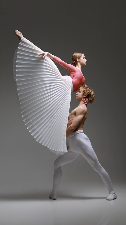 🇺🇦 Model poses for photoshoot📸 Ballet. Models Alina and Ivan
