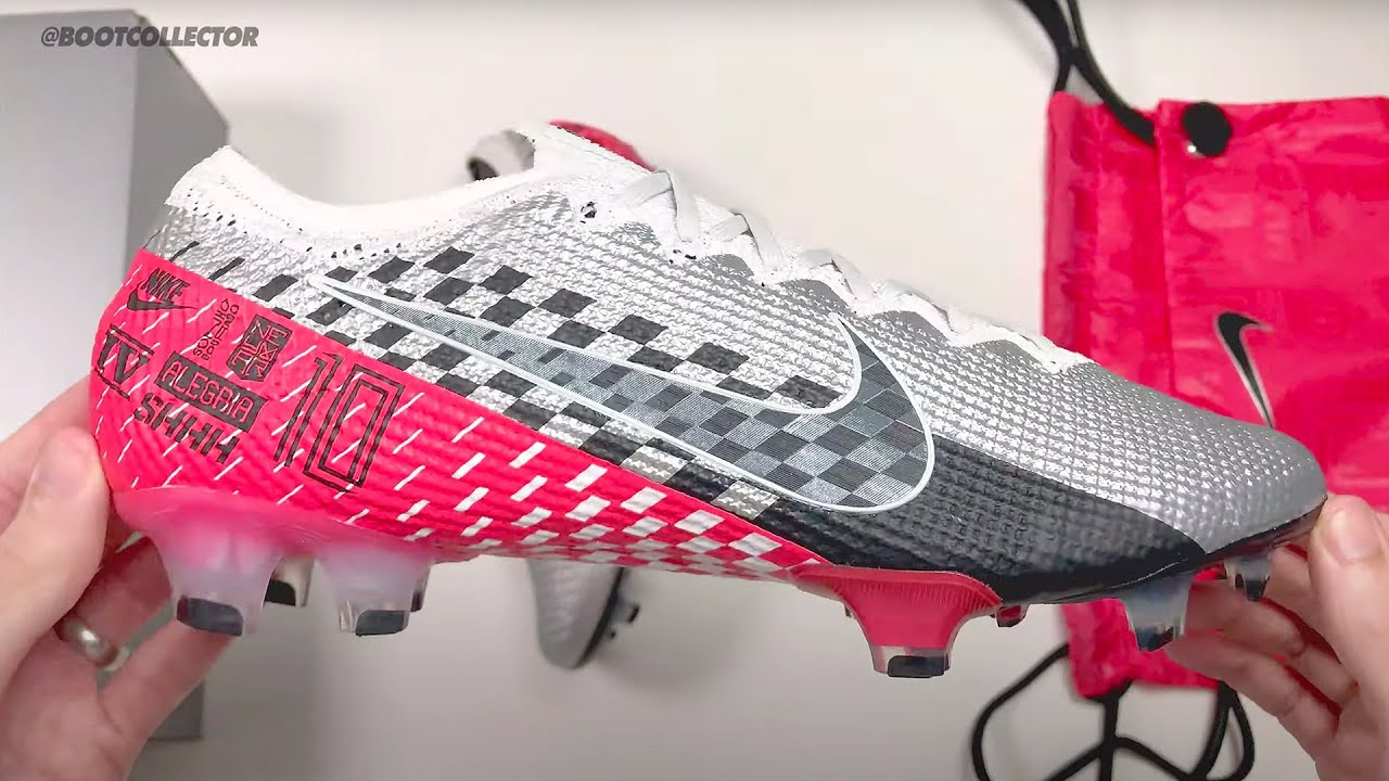 SoccerReviewForYou on X: Nike Mercurial Vapor 13 Elite NJR Jogo Prismatico  Review   / X