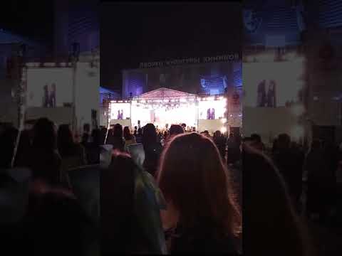 было 9 мая концерт ДК химика в городе Невинномысск песня называется Я русский 👍👍🇷🇺🇷🇺🇷🇺