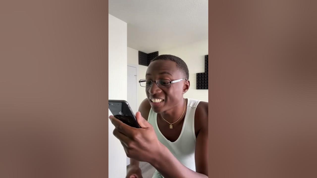 the-friend-that-use-voice-commands-for-texting-youtube