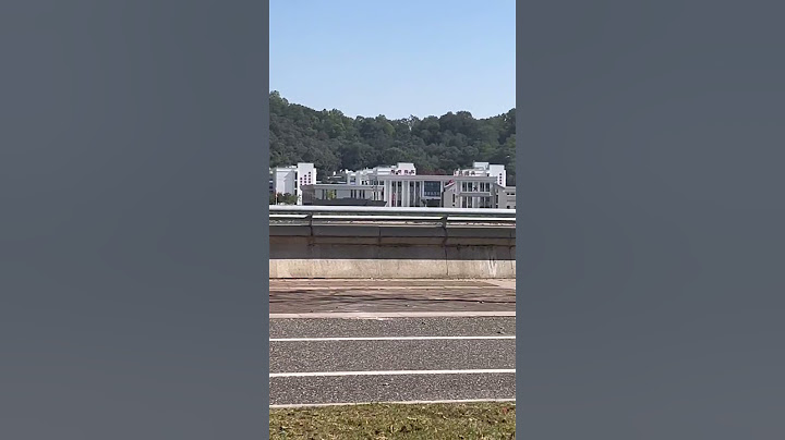 東莞虎門，不知道這幾個是不是間諜，拿著單倍望對面是軍事基地 - 天天要聞