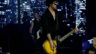 Green Day - Boulevard Of Broken Dreams [Live @ GM Place, Vancouver, BC 2009]