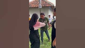 CEWEK KESURUPAN DI SADARKAN #shorts #trending #dance #kesurupan