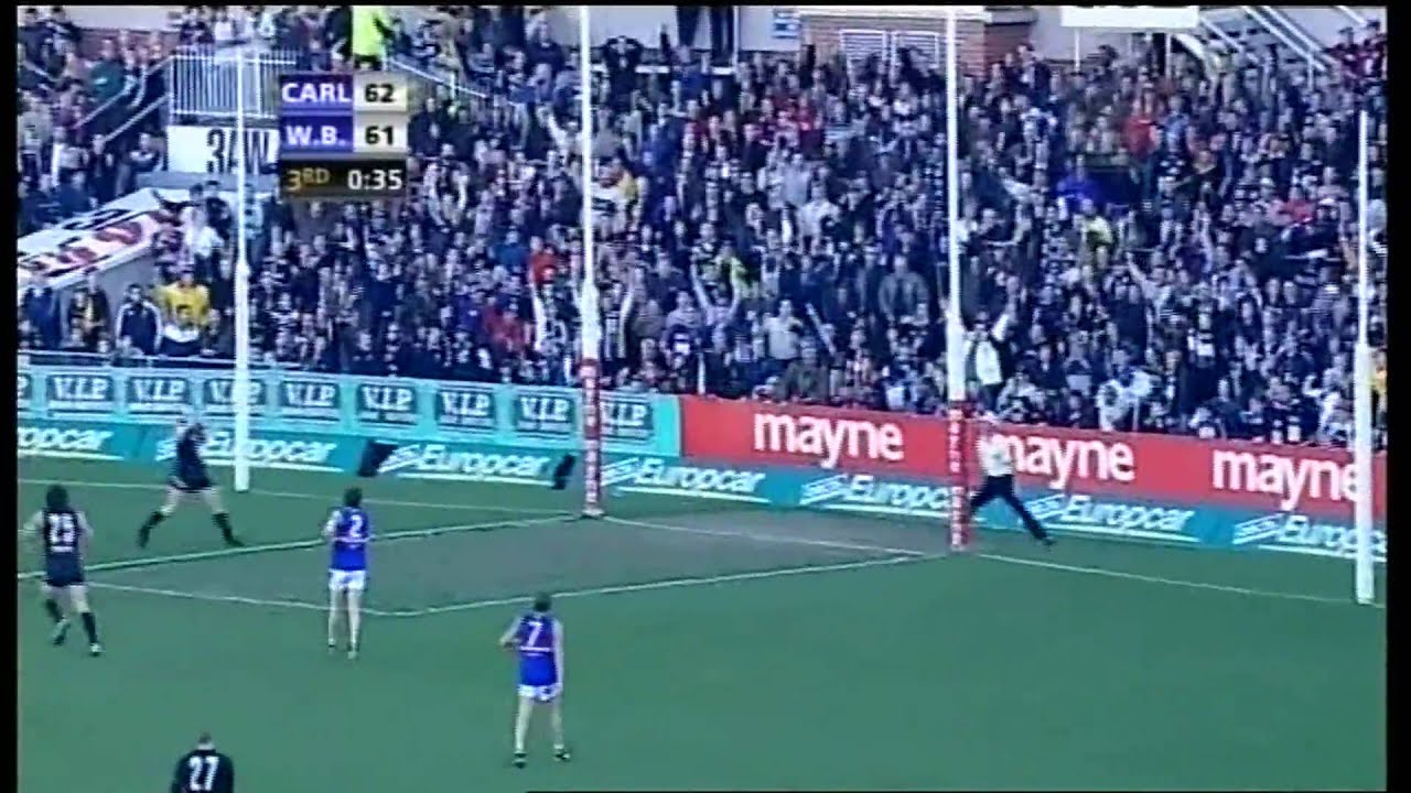Ryan Houlihan beats 2 twice then kicks a miraculous goal: R8 2003