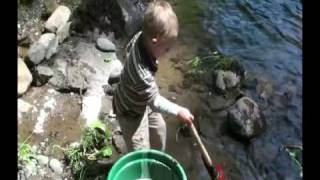 Jak diggin in the Calapooia