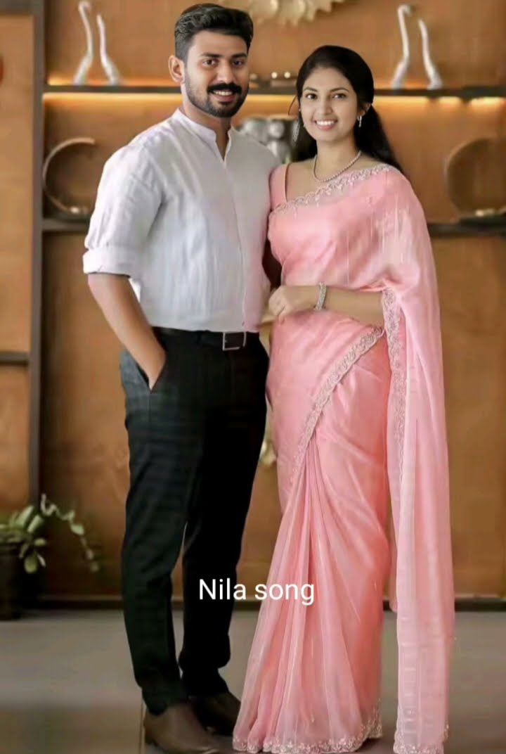 👸எங்க வீட்டு இளவரசி🏠 - ShareChat