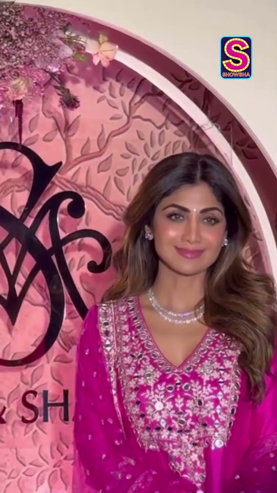 Pretty In Pink: Shilpa Shetty Glams Up For An Event In The City | Bollywoodb | N18S | #shortvideos