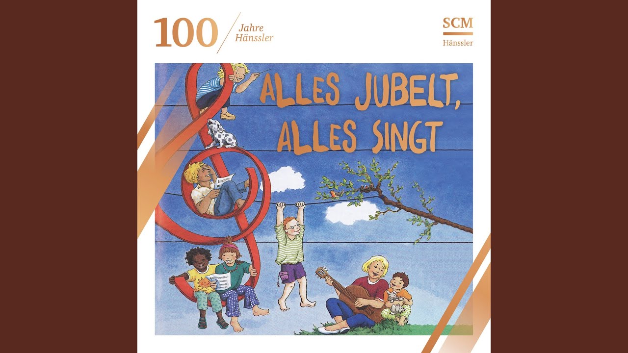Ein Kleiner Spatz Zur Erde Fällt
