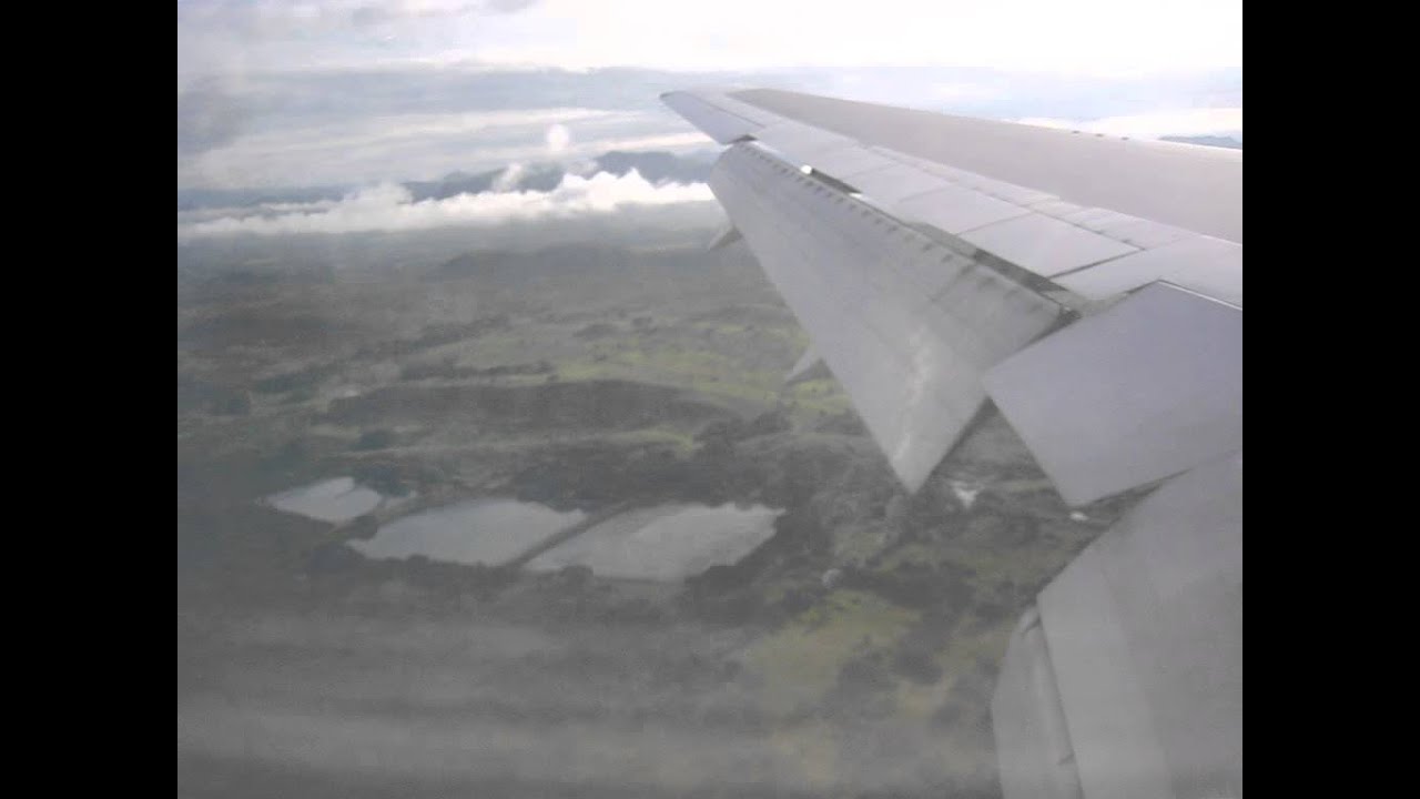 Landing at Port Moresby International Airport, Papua New Guinea - YouTube