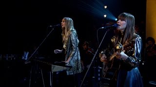 Vignette de la vidéo "First Aid Kit - My Silver Lining - Later... with Jools Holland - BBC Two"