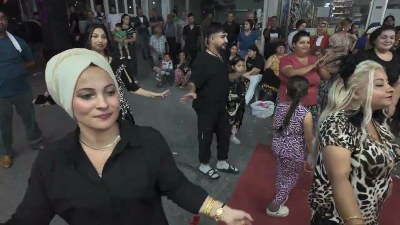 ESENYURT ROMAN KIZLARI VE GÜZELLERİ