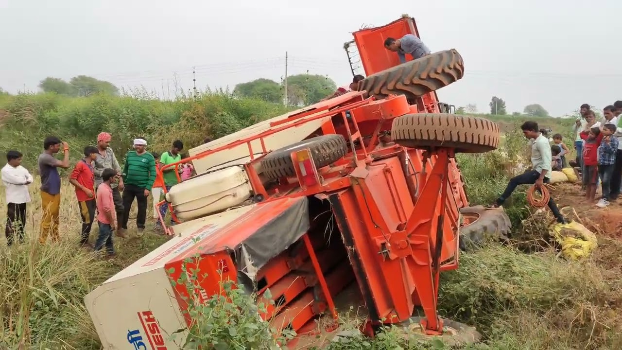 Preet Combine Harvester Accident   Harvesting machine overturn  Rescued by 2 Cranes  jcb cartoon